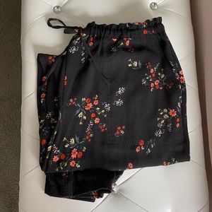 Paperbag-waist flowered joggers